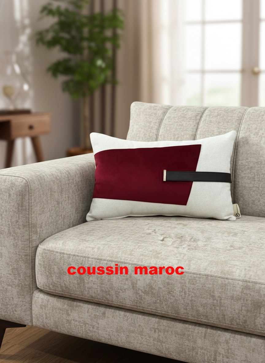 Coussin Marocain Luxe Moderne – Velours Bordeaux & Design Géométrique Chic